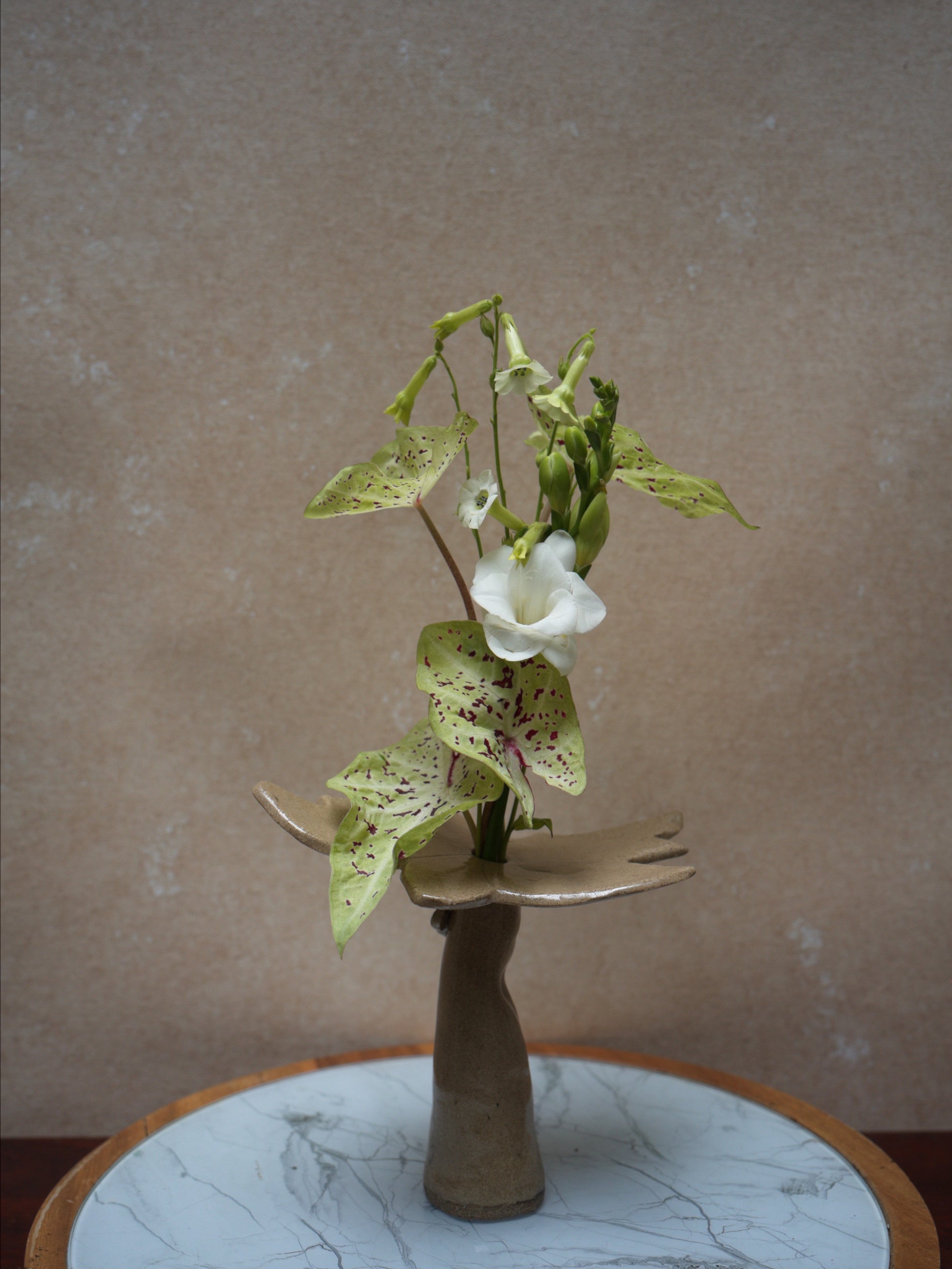 Ikebana_small_green_white